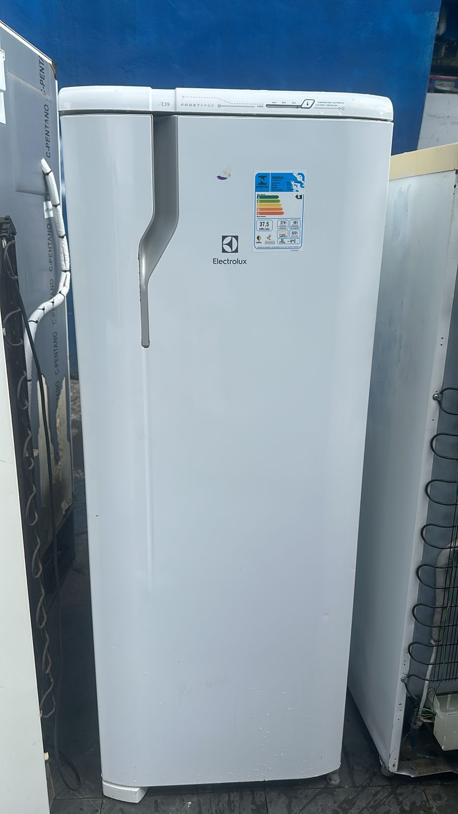 Geladeira Electrolux – 322L – Usada