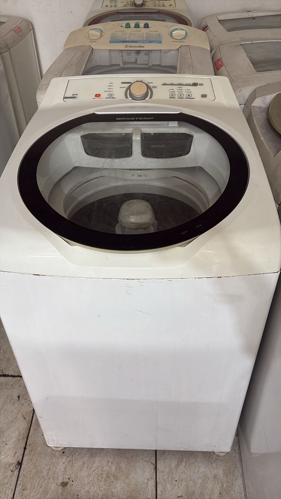 Maquina De Lavar – 127v – Usada