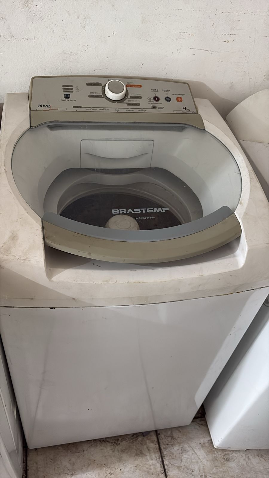 Maquina De Lavar – 127v – Usada