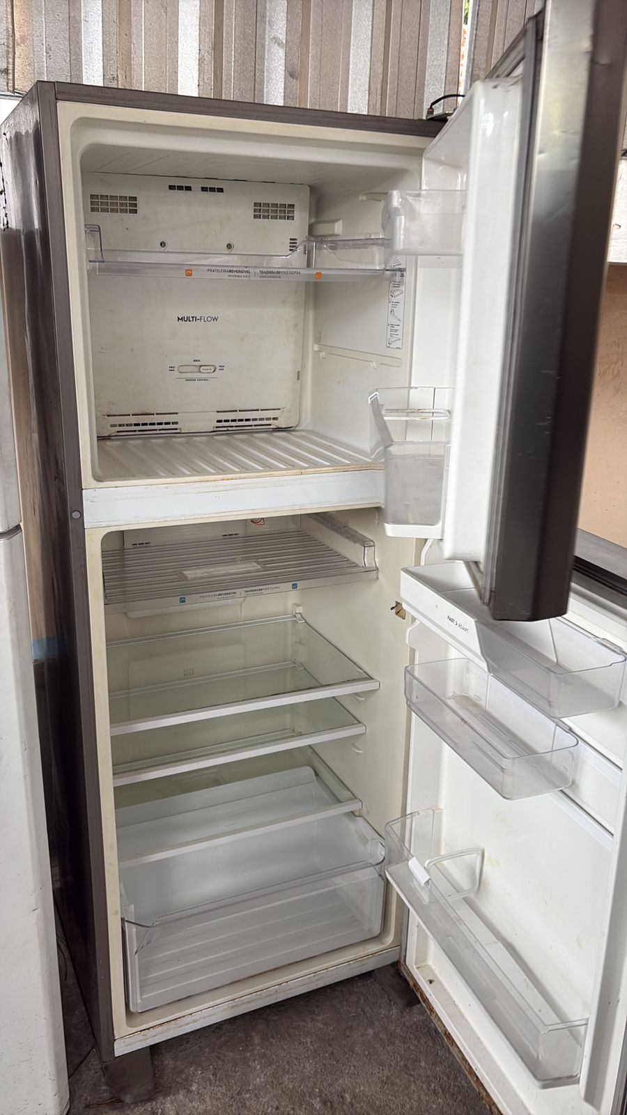 Geladeira Electrolux – 127v – Usada