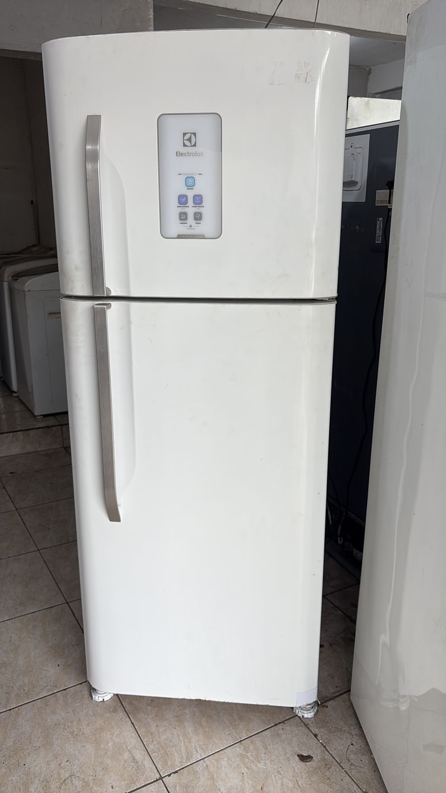 Geladeira Electrolux – 127v – Usada