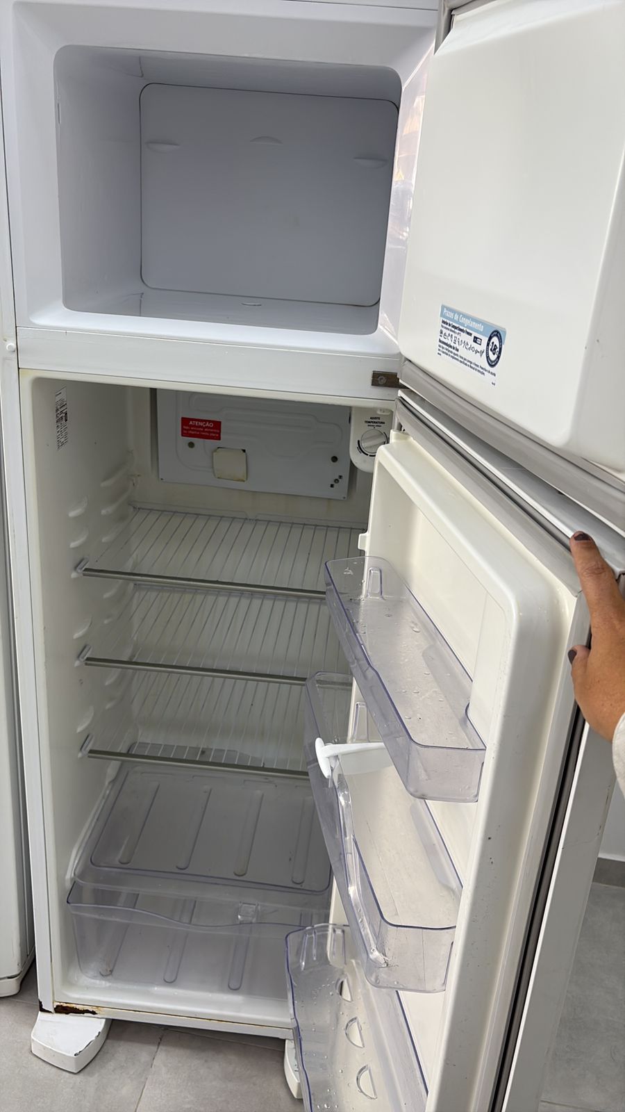 Geladeira Electrolux – 127v – Usada
