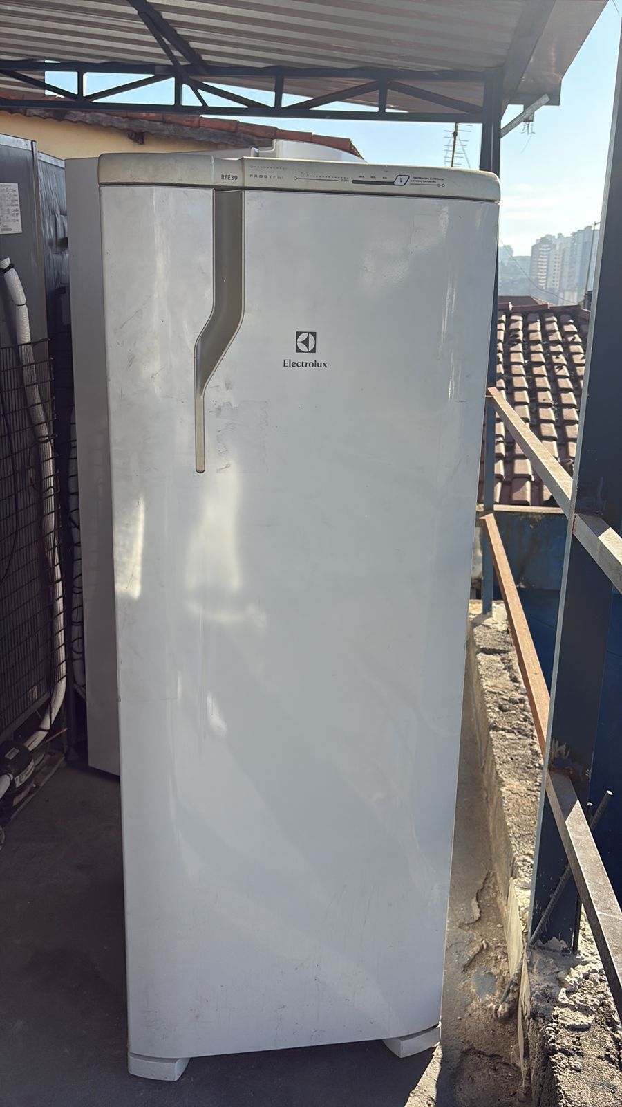 Geladeira Electrolux – 127v – Usada