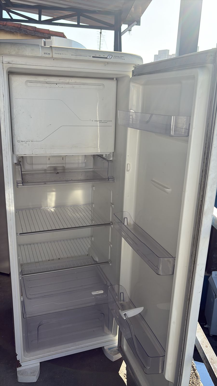 Geladeira Electrolux – 127v – Usada