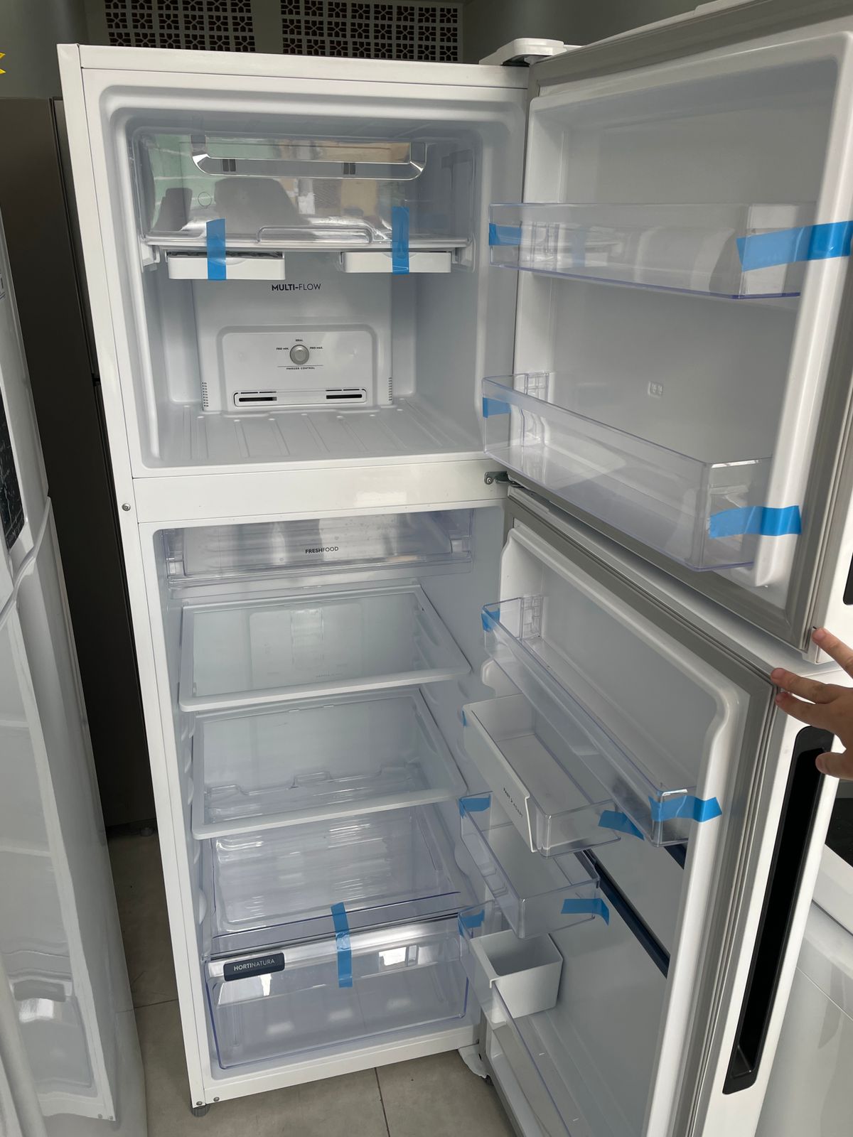 Geladeira Electrolux – 220v – Semi Nova