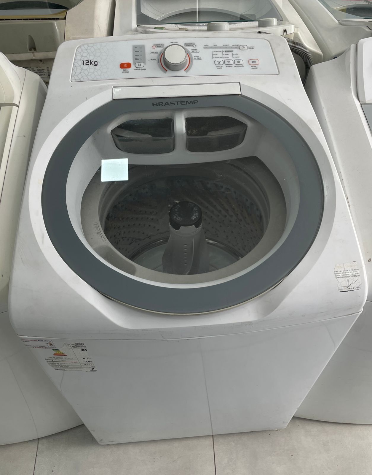 Maquina De Lavar – 127v – Usada
