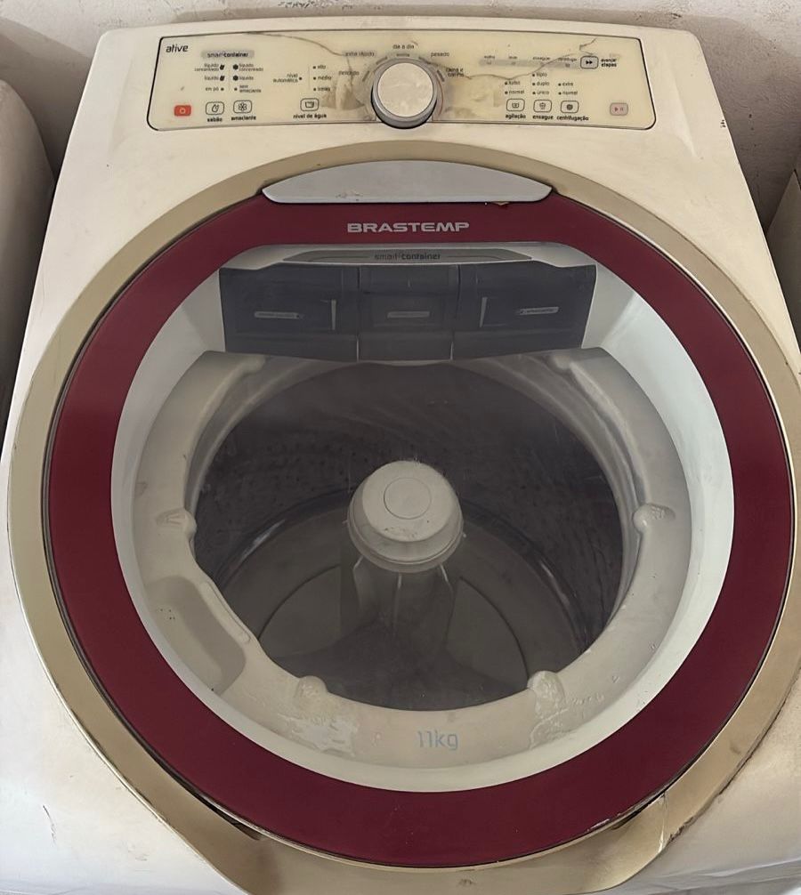 Maquina de Lavar Brastemp 11Kg – Usado