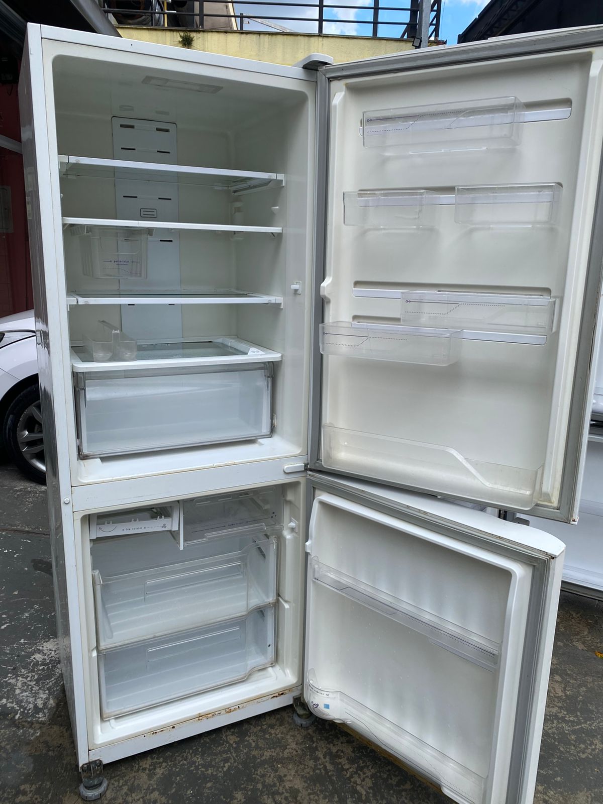 Geladeira Inverse Electrolux