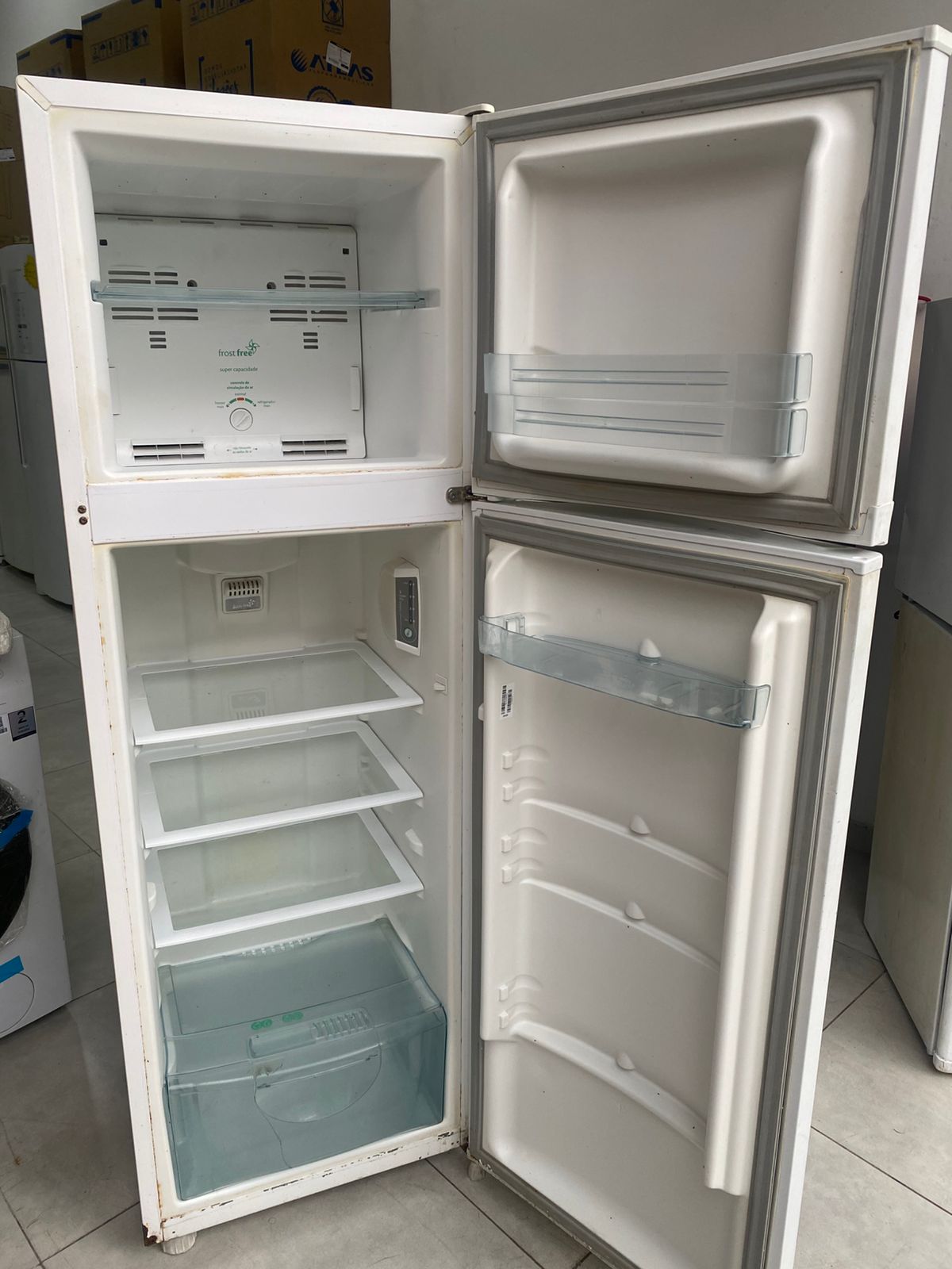 Geladeira Consul 220Volts