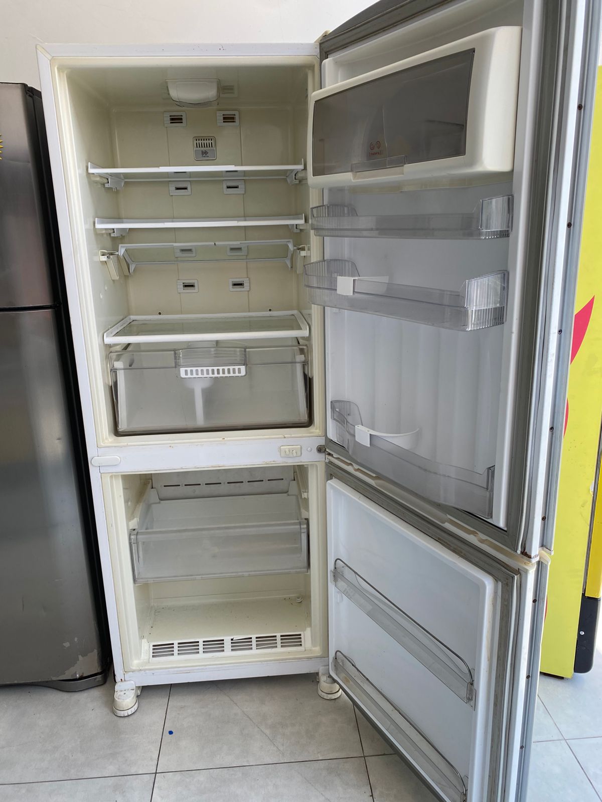 Geladeira Brastemp Inverse (Sem gaveta do freezer)