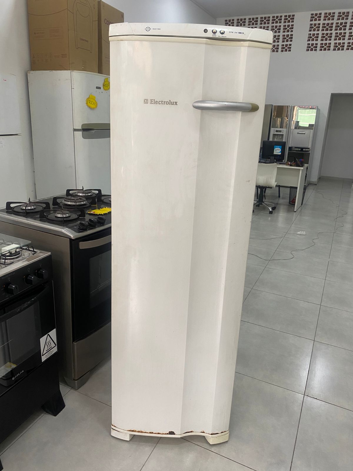 Freezer Vertical 127Volts
