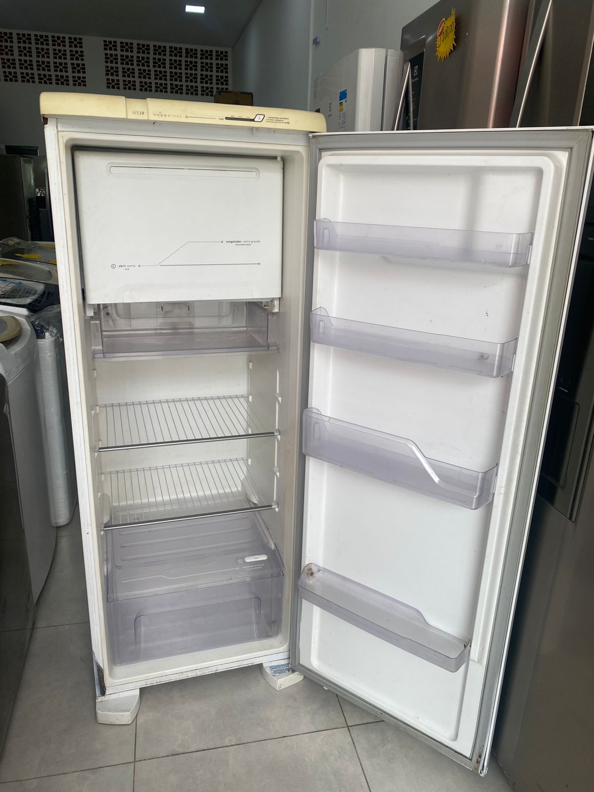Geladeira Electrolux