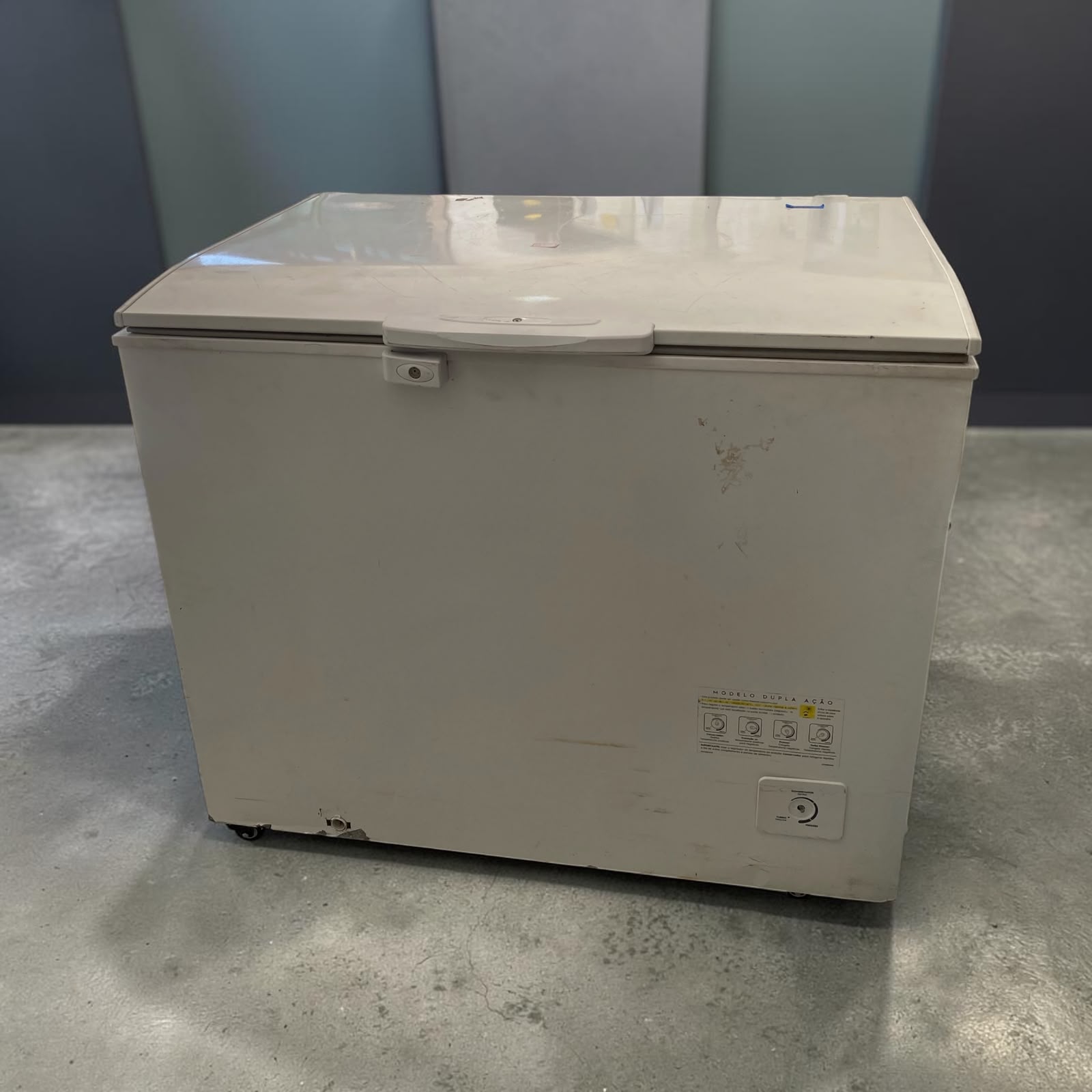 Freezer Electrolux 127Volts