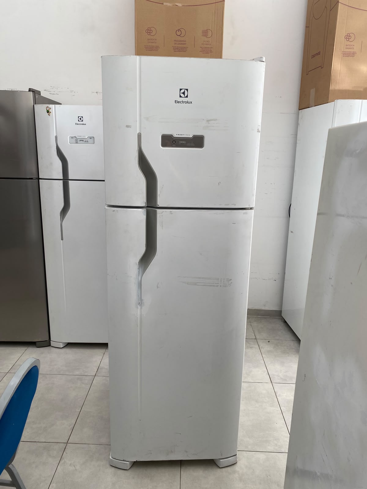 Geladeira Electrolux – DFN41 371 LITROS
