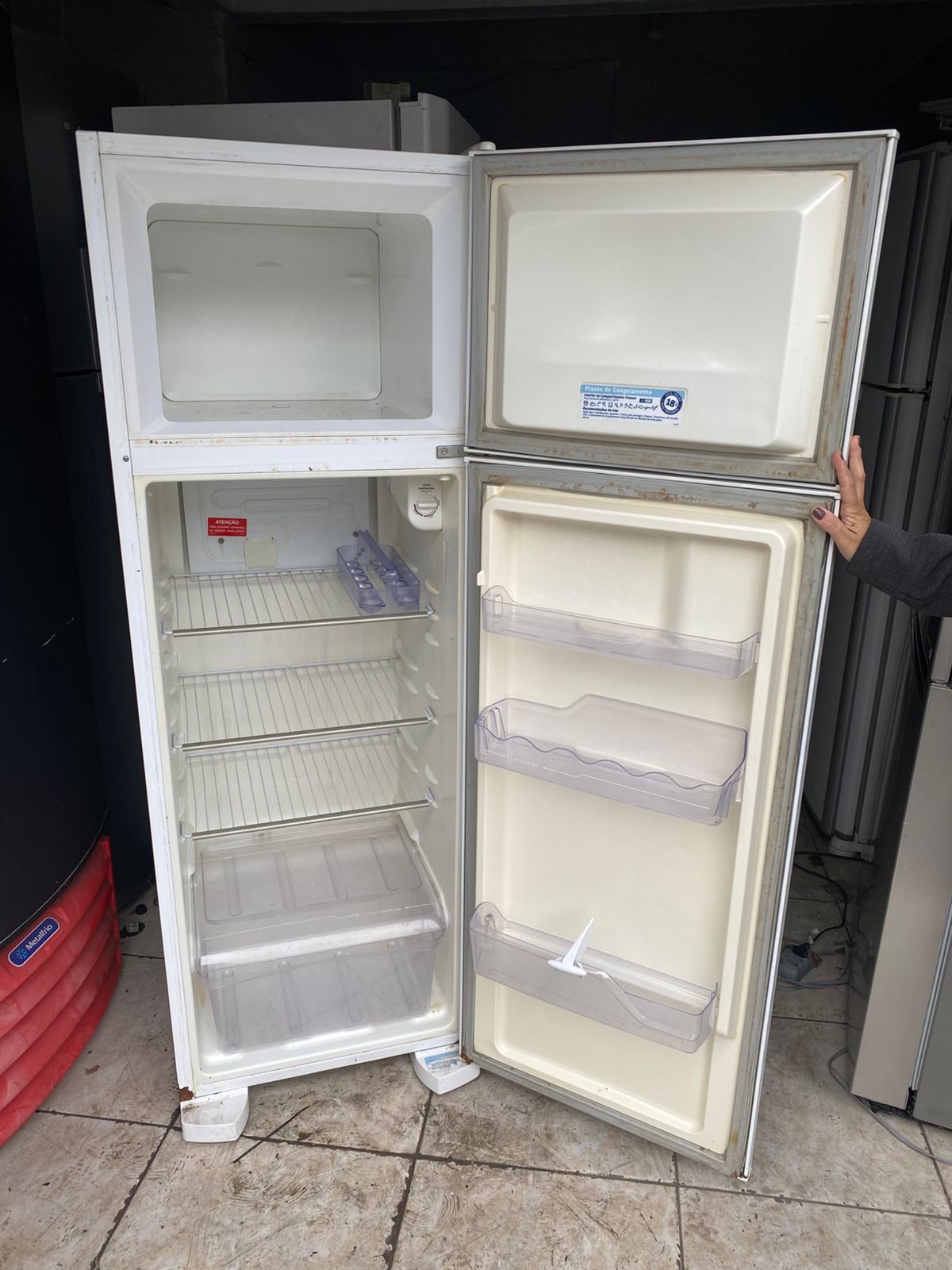 Geladeira Electrolux – Gelo Seco