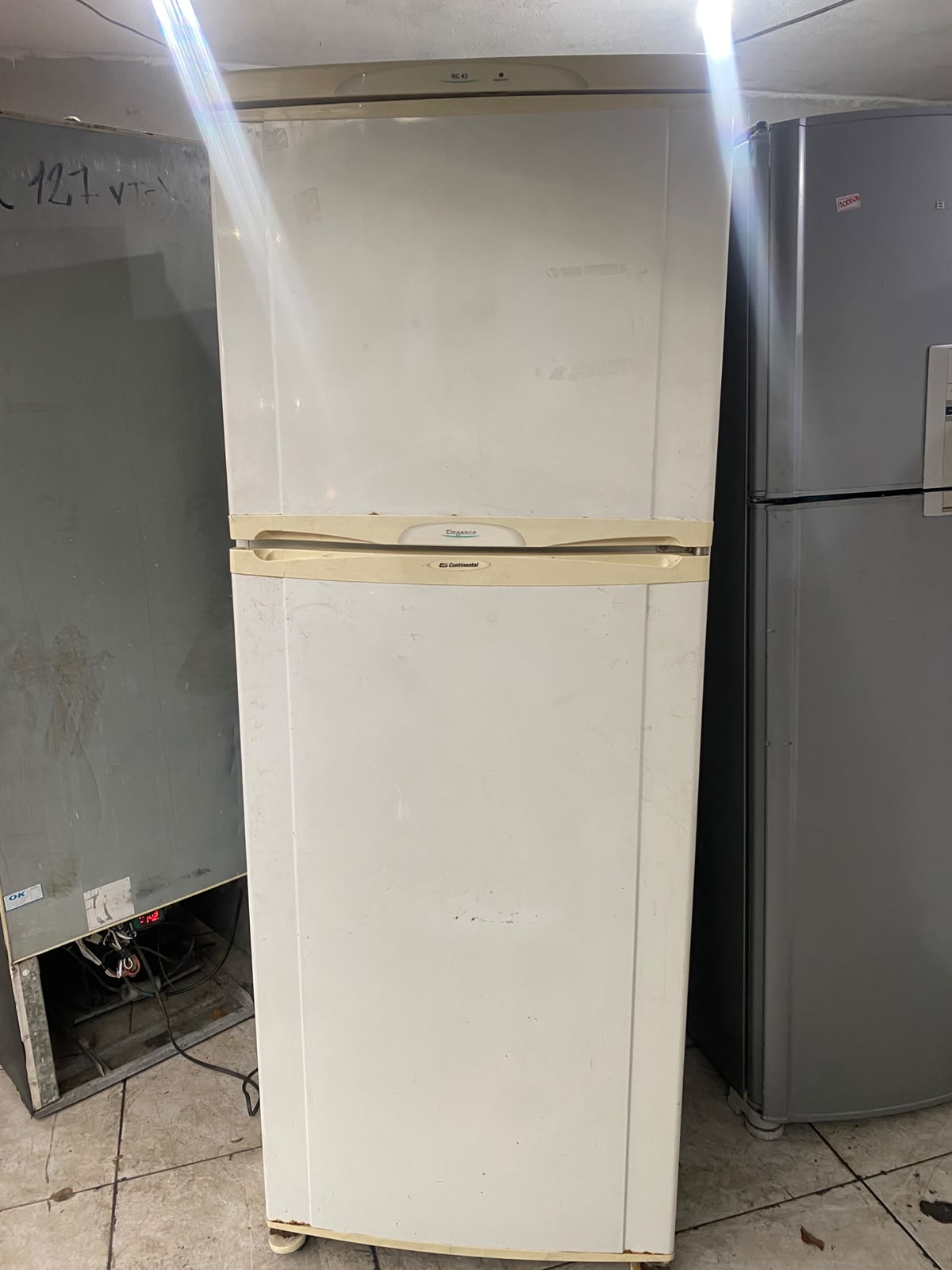 Geladeira Continental – Gelo Seco