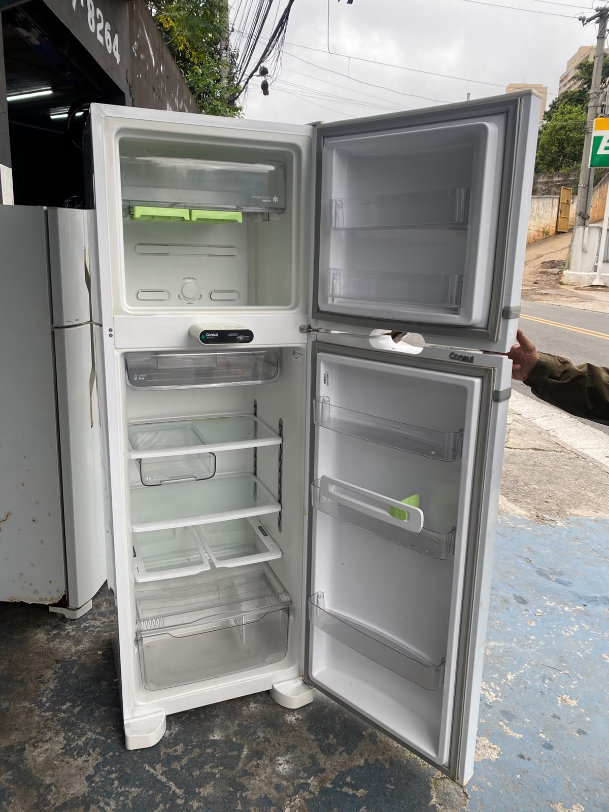 Geladeira Consul- 388 Litros